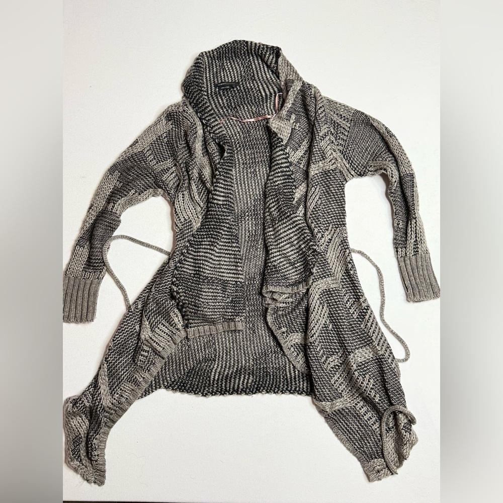 BCBGMaxAzria Black and Tan Knit Open Front Patterned Cardigan Asymmetric Size S